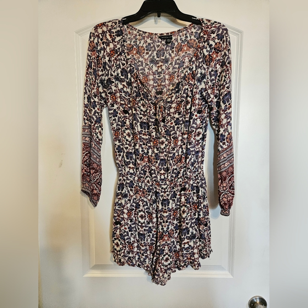 American Eagle Boho Floral Romper SIZE S/P/CH